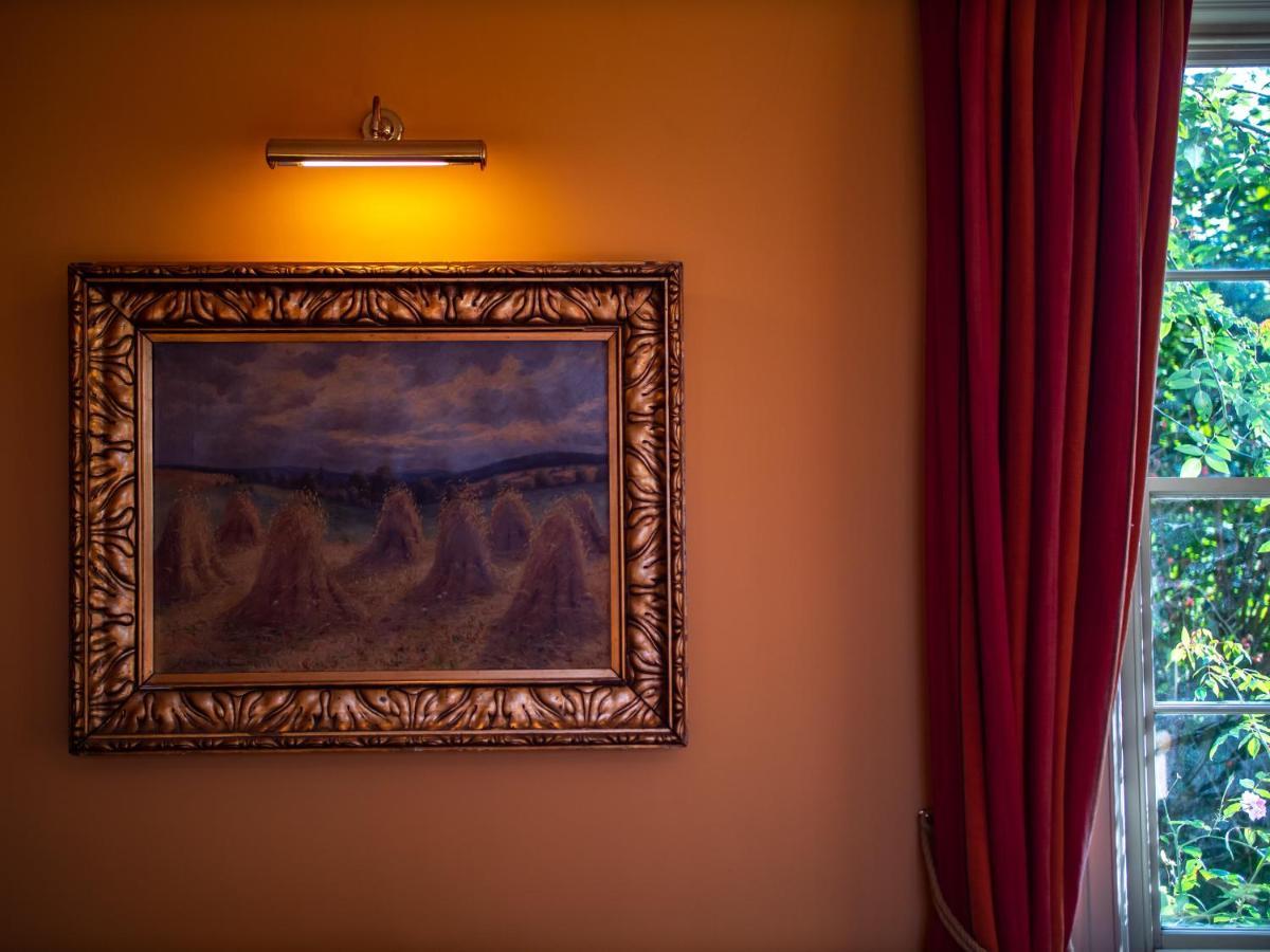 Sawcliffe Manor With Spa, Free Parking, Catering, Self Checkin, Bed & Breakfast